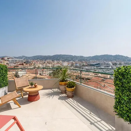 Ref 2005 Center For Rent