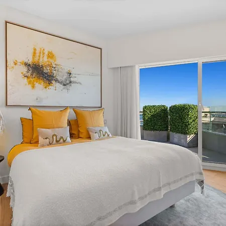 Ref 2005 Center For Rent *