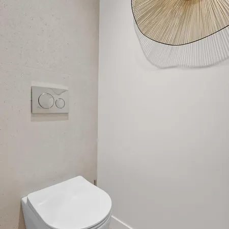 Ref 2005 Center For Rent Cannes